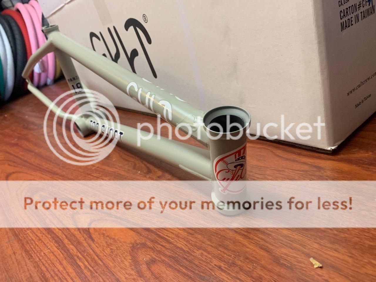 CULT CREW 2 SHORT 21.25 YANKEES GREY ANTHONY PANZA SIGNATURE BMX BIKE